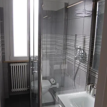 Giovanni Apartment *
